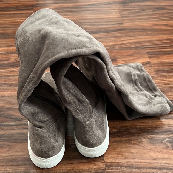 🌻HP🌻NWOT J/Slides Petra Over The Knee Sneaker Boots - Picture 8 of 17